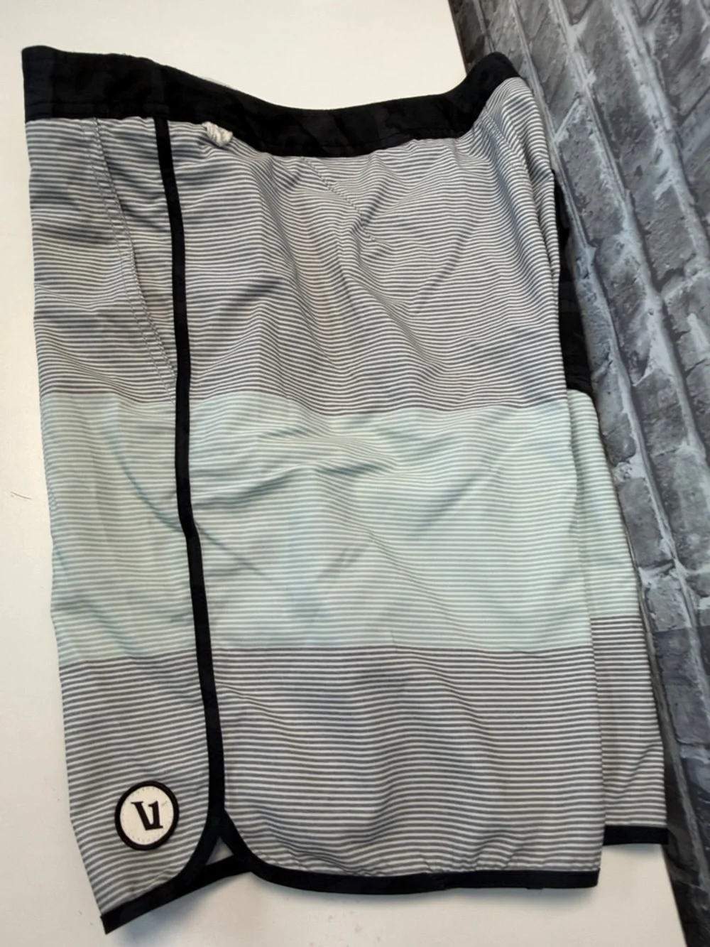 VUORI‎ Men’s Striped Boardshorts